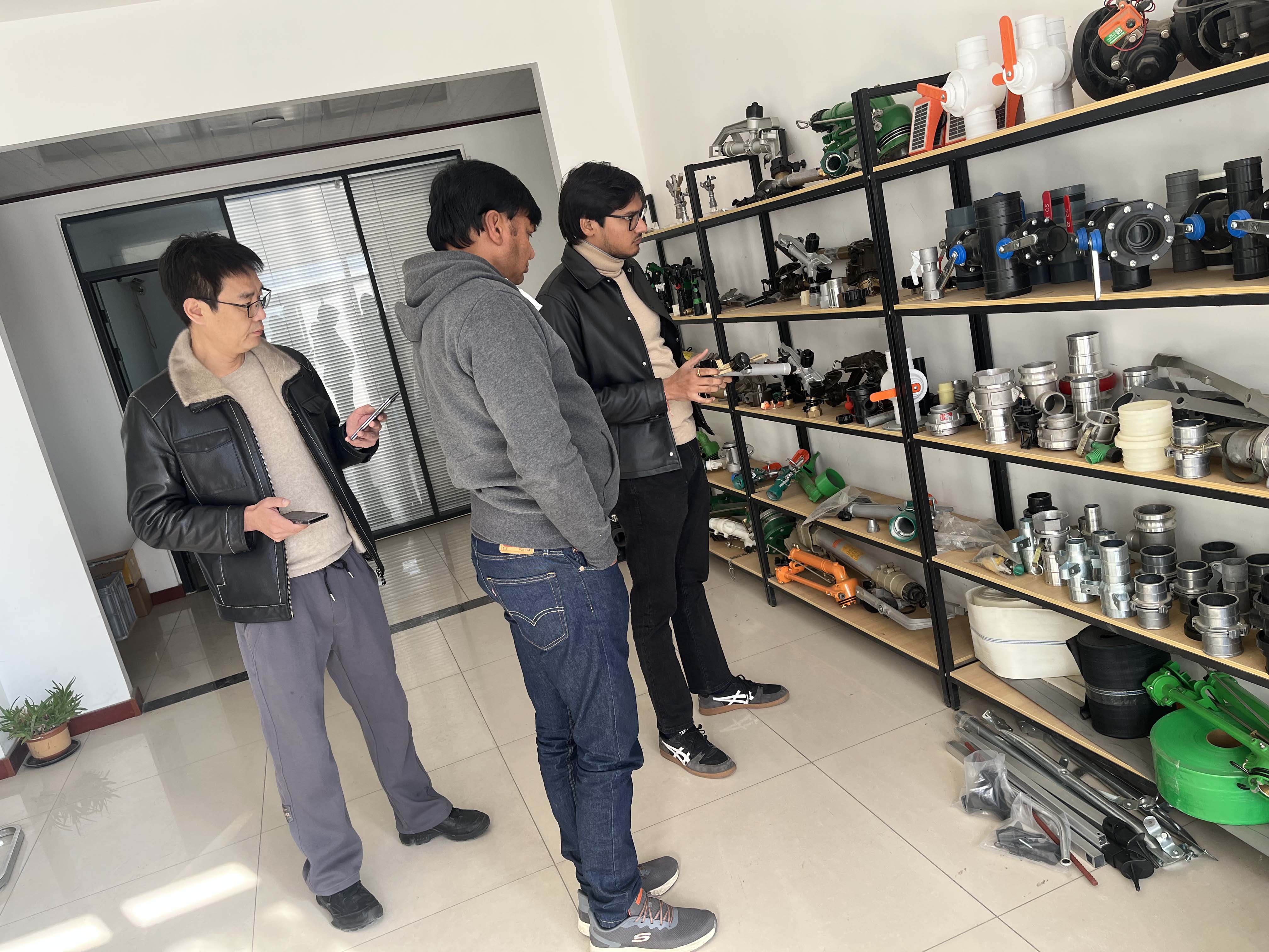 宝坻NS40 涡轮喷枪获客户青睐 洽谈批量合作